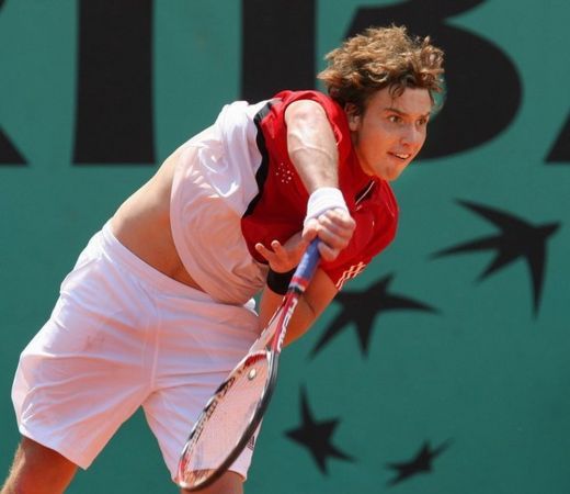 Gulbis sasniedz pusfinālu