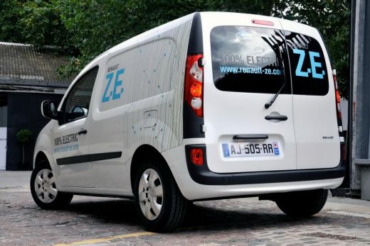 RENAULT ATZĪMĒ 10 000 KANGOO Z.E. REĢISTRĀCIJU