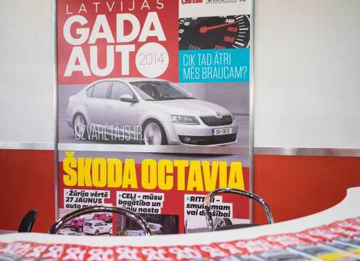 FOTO: Pirmo reizi izdots Latvijas Gada auto žurnāls