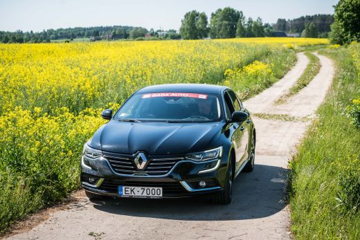 Viens no “Gada auto 2017” pretendentiem: “Renault Talisman”